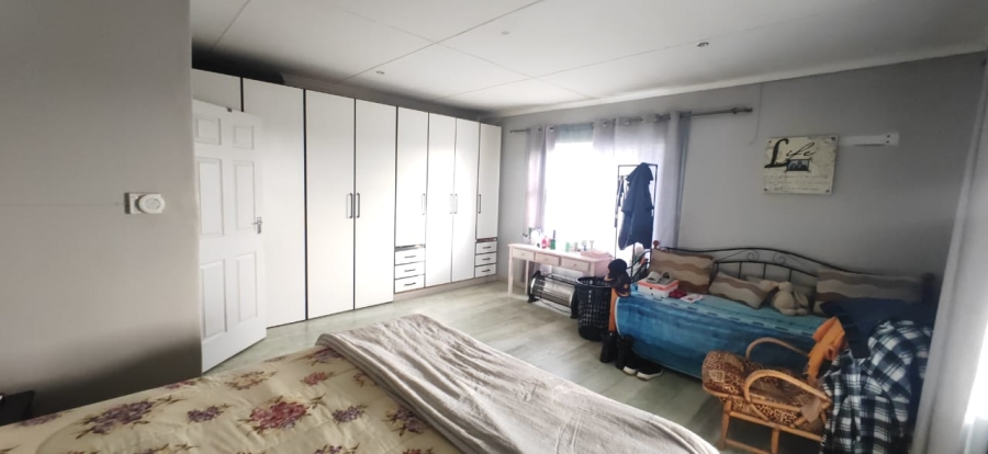 3 Bedroom Property for Sale in Mossel Bay Ext 15 Western Cape